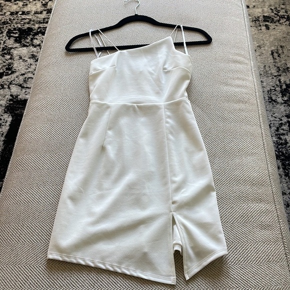 White Lulus Dress - Picture 5 of 6